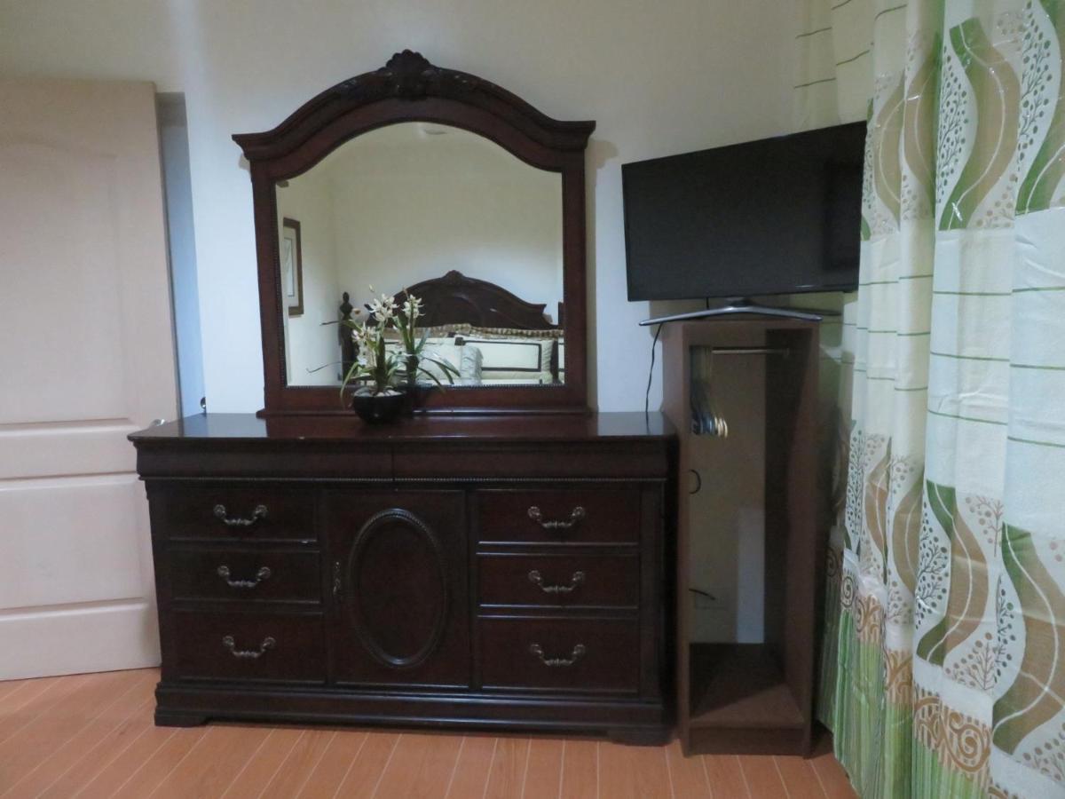 All Care Bed And Breakfast Tagaytay City Esterno foto