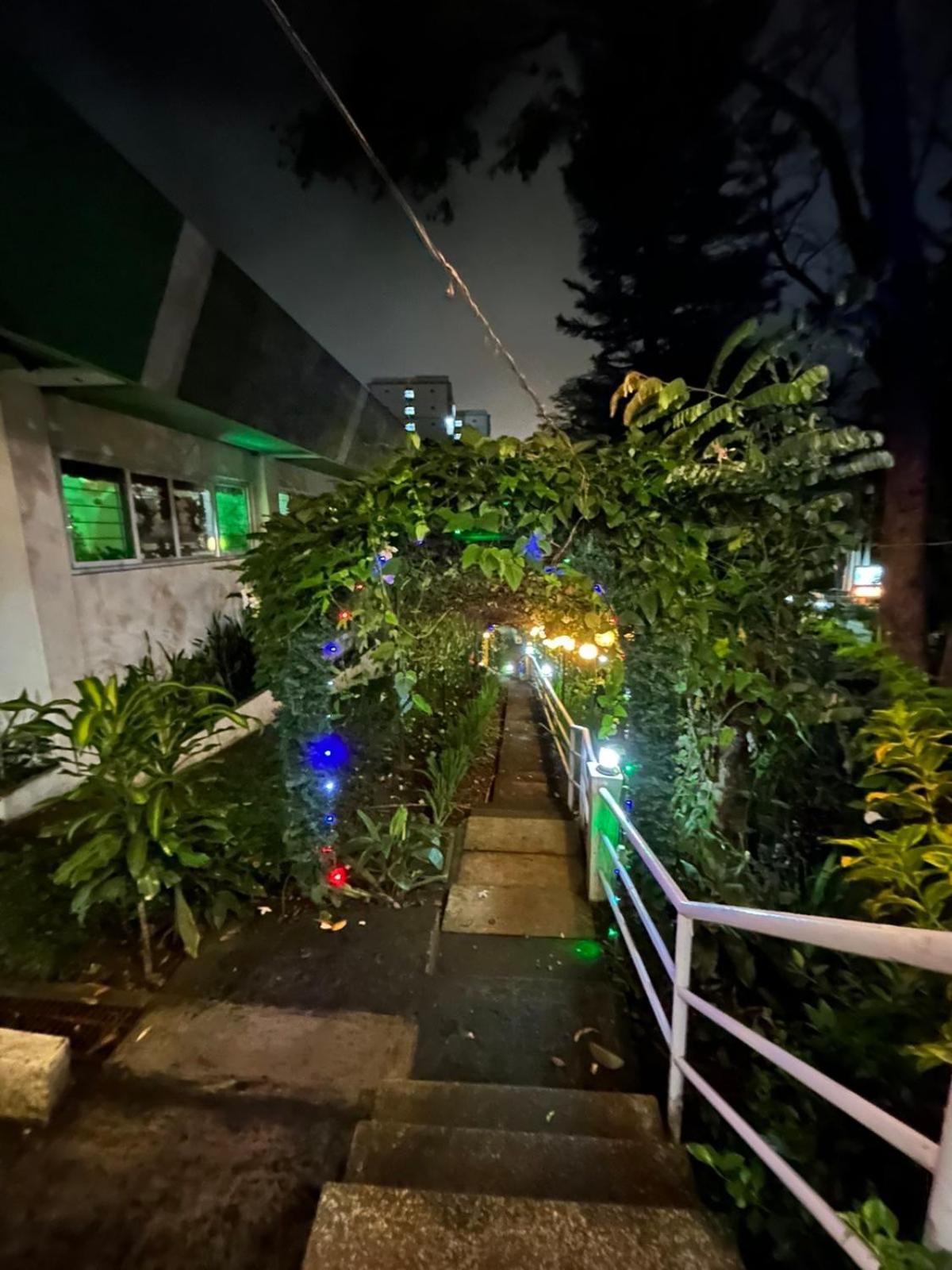 All Care Bed And Breakfast Tagaytay City Esterno foto